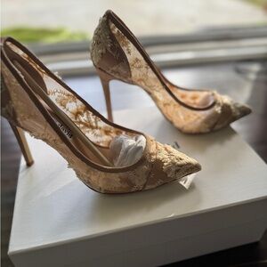 Charles David “Chaser” Embroidered Mesh Heels stiletto Nude Size 7.5M NIB